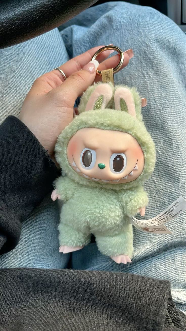(ميدالية لابوبو(ألوان عشوائية-Labubu Keychain(Random Colors)